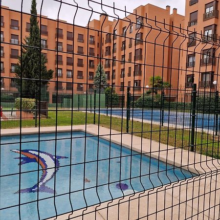 Samaniego, Piscina Y Garaje Junto Civitas Metropolitano Y Aeropuerto Madrid Ngoại thất bức ảnh