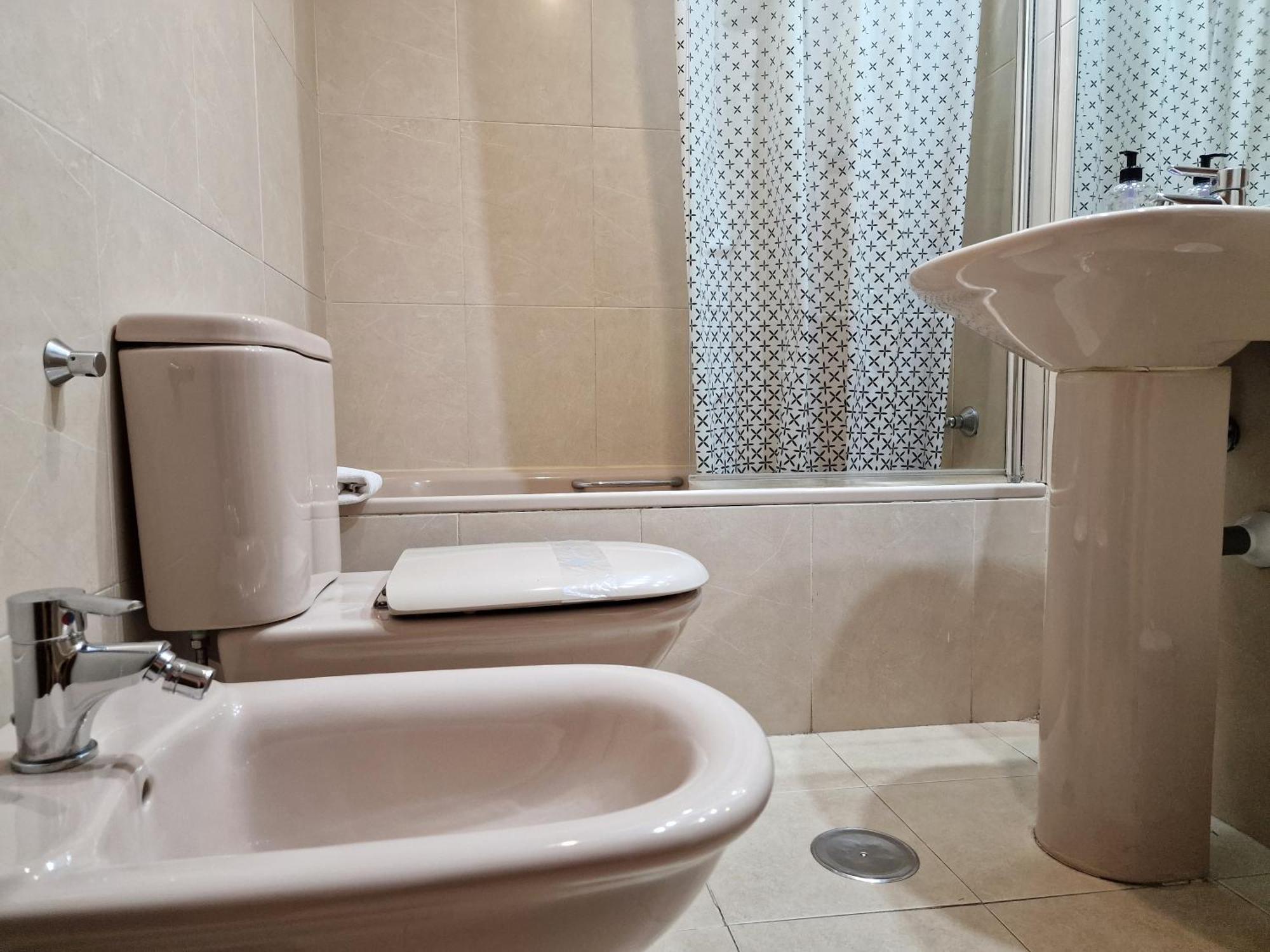 Samaniego, Piscina Y Garaje Junto Civitas Metropolitano Y Aeropuerto Madrid Ngoại thất bức ảnh